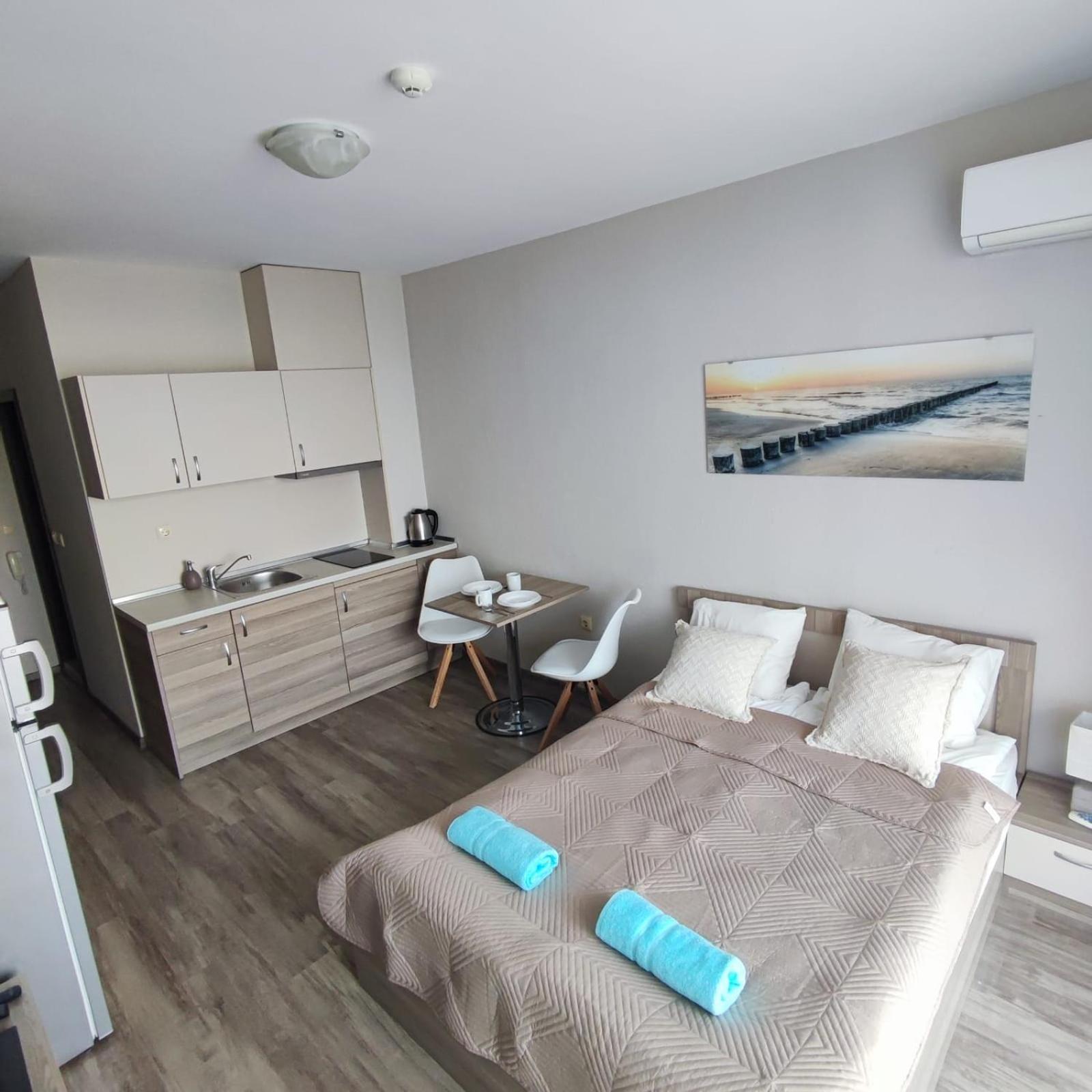 Sorrento Sole Mare - Apartments By The Beach Sveti Vlas Ngoại thất bức ảnh